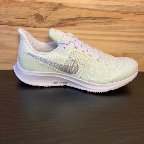 New Nike Air Zoom Pegasus 35 Running Light Volt - Picture 2 of 8